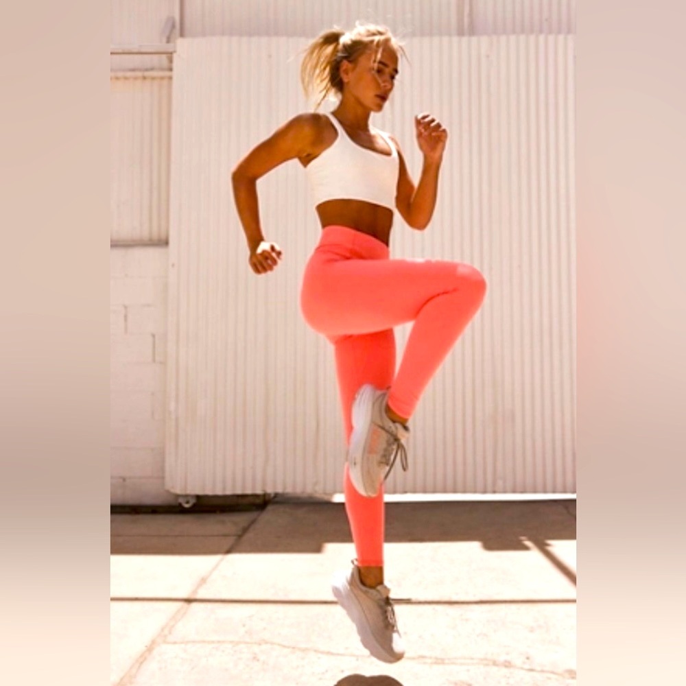 NWOT FP  XS Movement Never Better Leggings in Neon Coral